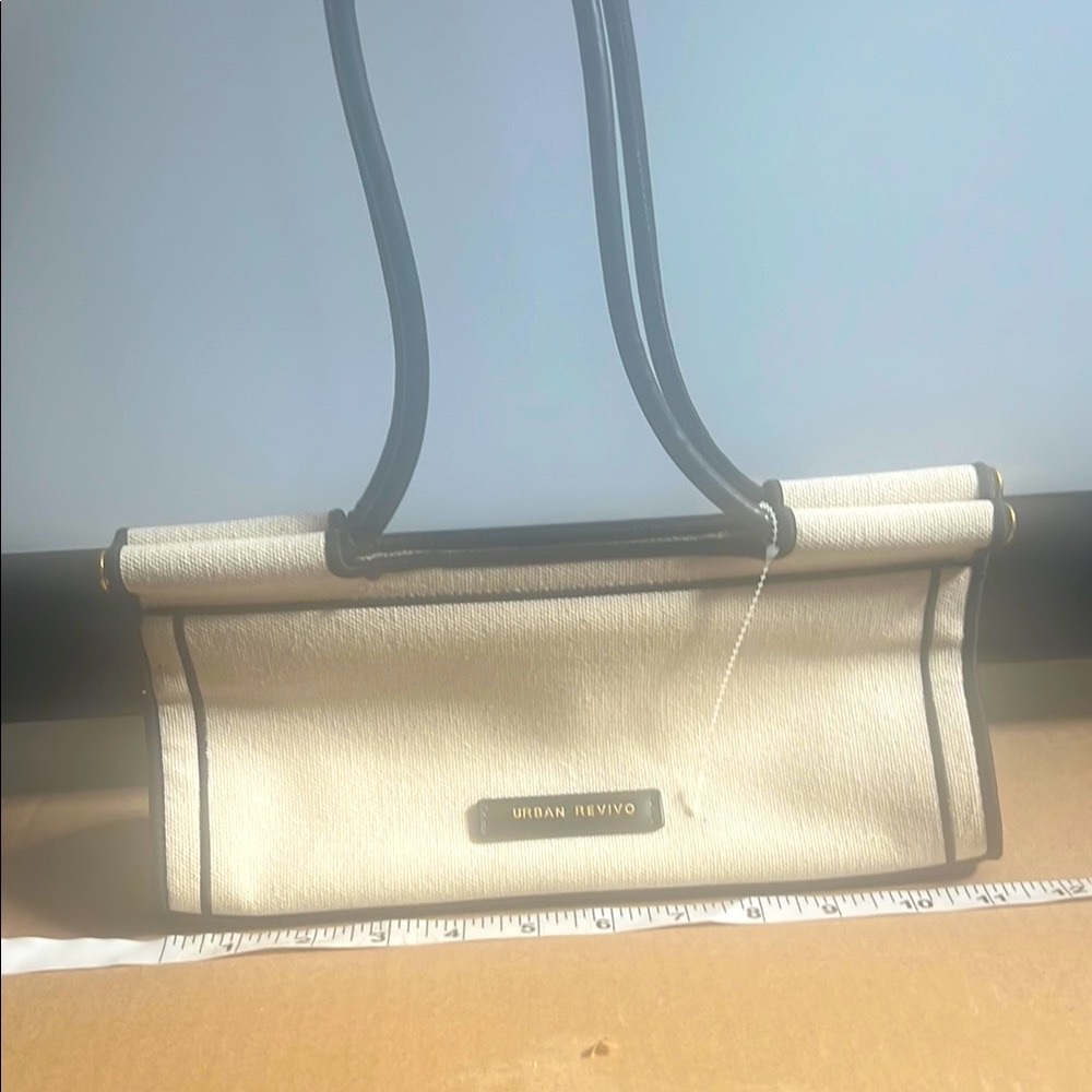 Urban Revivo Cream and Black Bag - Picture 5 of 12